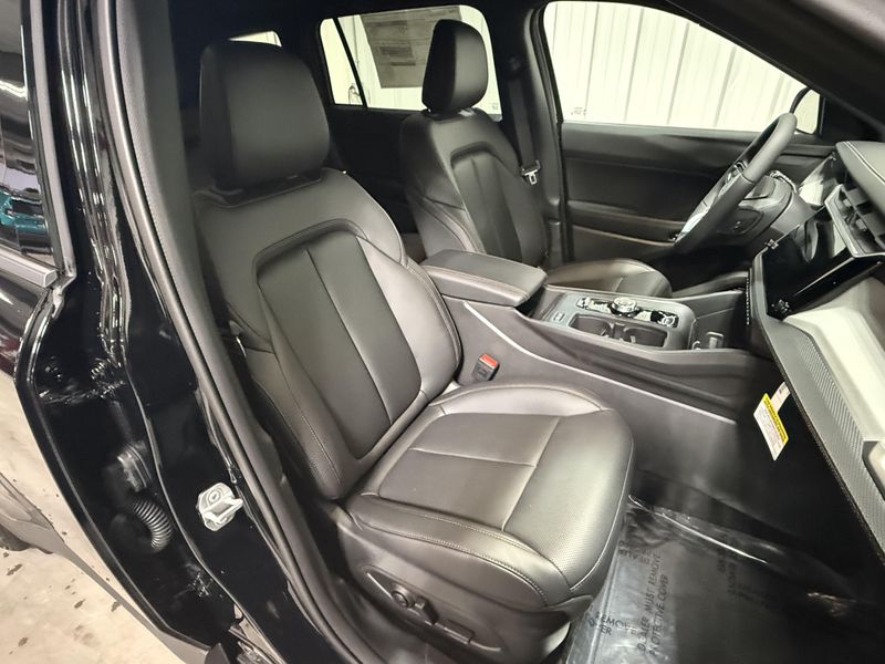 New 2026 Jeep Cherokee Limited 4x4Image 12