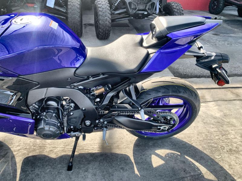 New 2025 Yamaha YZF-R9 Image 10