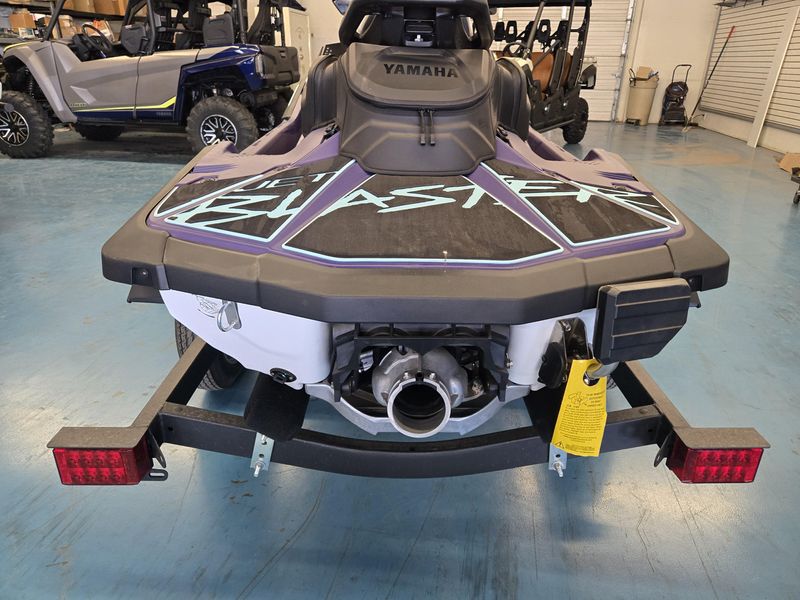 2025 Yamaha JETBLASTER LTD 3 PURPLE AND WHITE Image 14