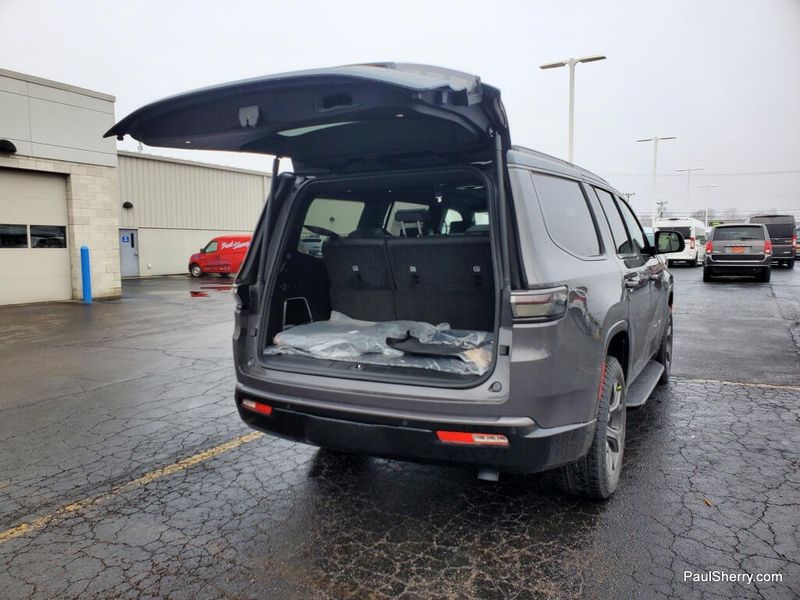 2026 Jeep Grand Wagoneer Upland 4x4