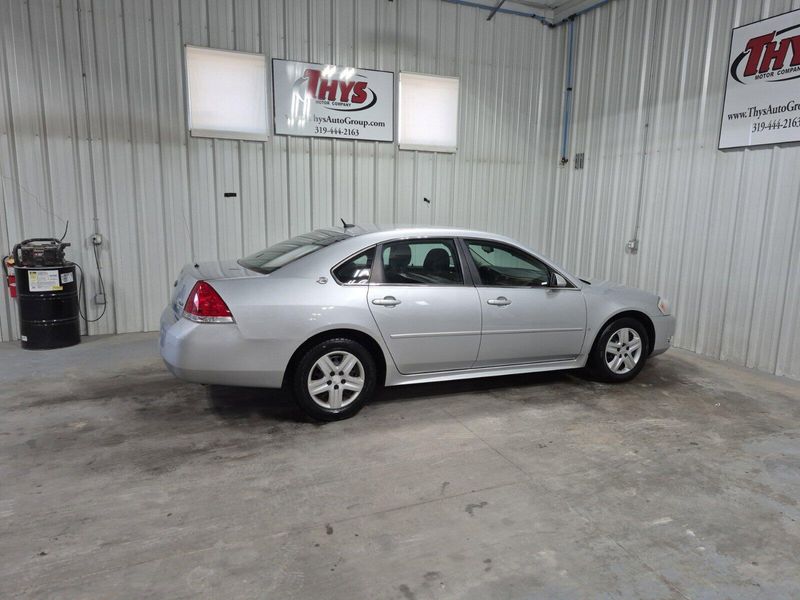 2009 Chevrolet Impala LSImage 3