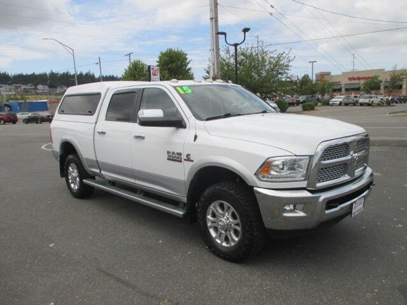 2015 RAM 3500 LaramieImage 5