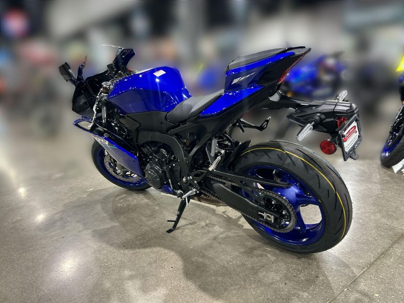 New 2027 Yamaha YZF-R9 Image 15