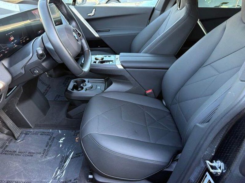 Used 2026 BMW iX xDrive60Image 21