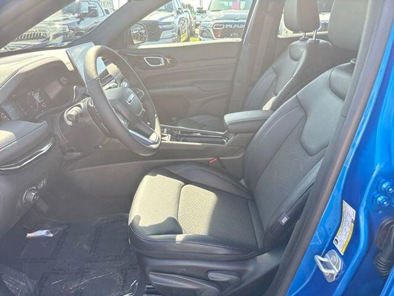 2026 Jeep Compass Latitude Altitude 4x4