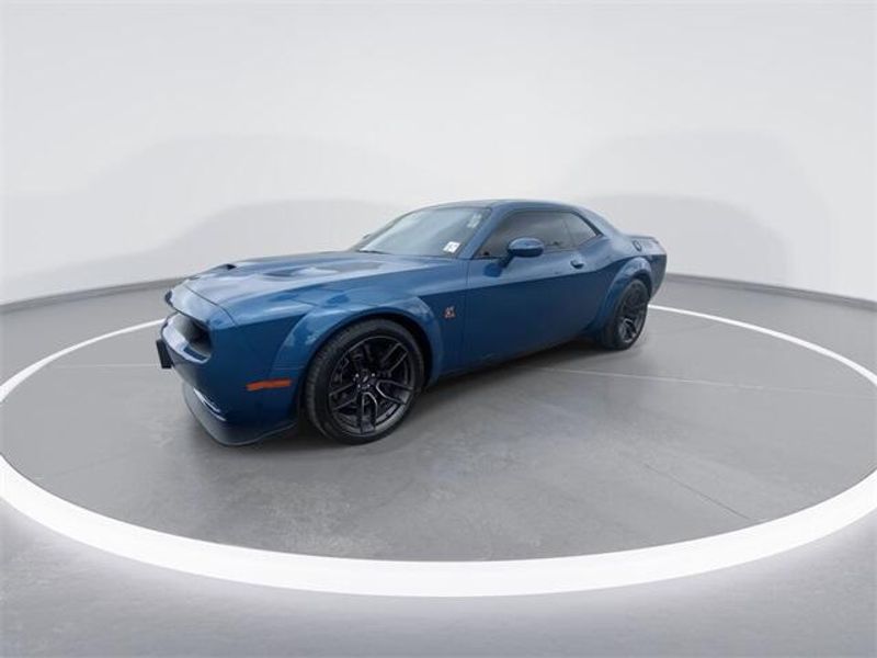 2020 Dodge Challenger R/T Scat Pack Widebody photo 4