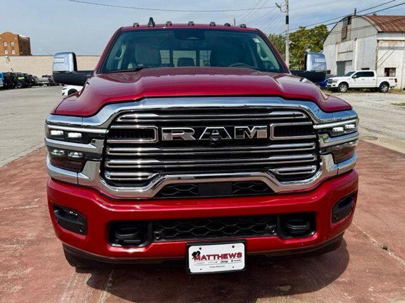 New 2027 RAM 3500 LaramieImage 2