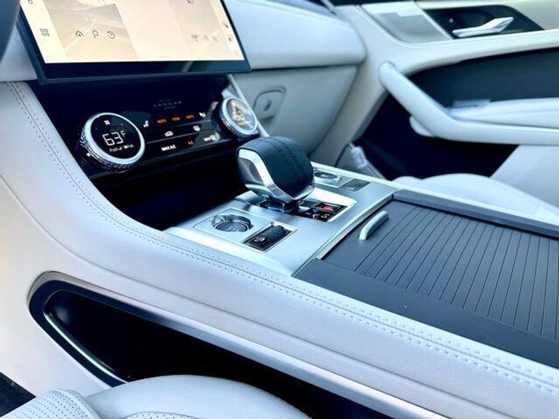 2026 Jaguar F-PACE R-Dynamic S