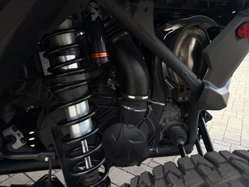 New 2025 Can-Am MAVERICK X3 MAX X RS TURBO RR SMART-SHOX Image 22