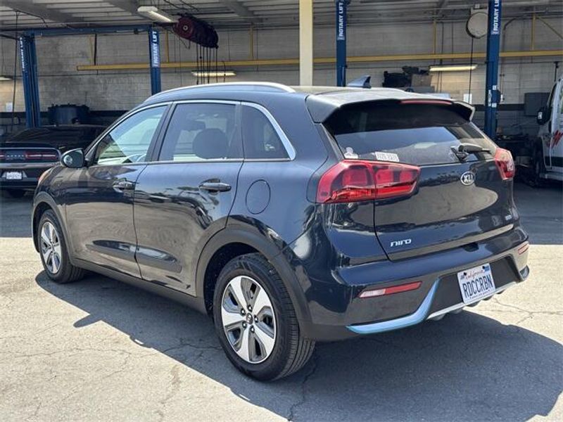 2019 Kia Niro Plug-In Hybrid LXImage 3