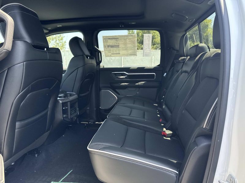New 2026 RAM 1500 Laramie Crew Cab 4x4 6'4' Box