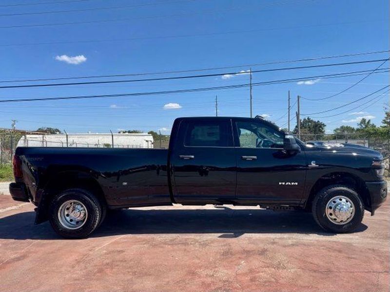 New 2027 RAM 3500 Big HornImage 4