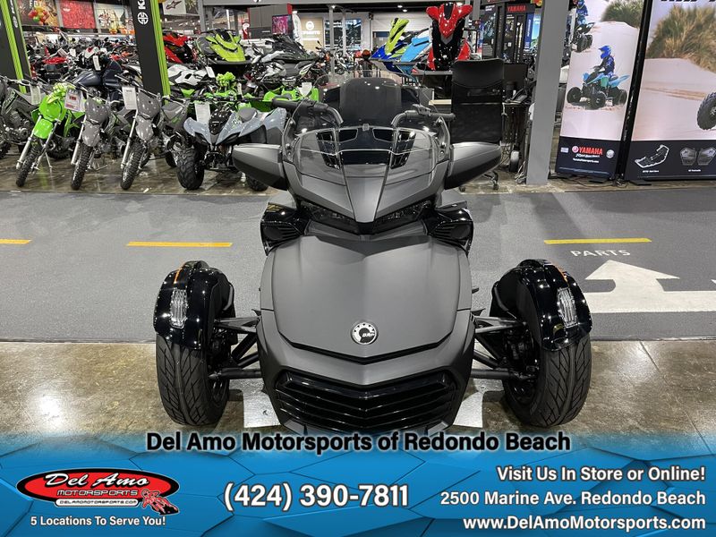 2023 Can-Am H8PA  in a MONOLITH BLACK SATIN / DARK exterior color. Del Amo Motorsports of Redondo Beach (424) 304-1660 delamomotorsports.com 