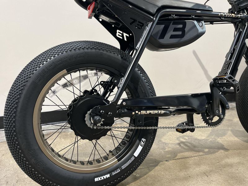 New 2025 Super73 ZX SE Image 16