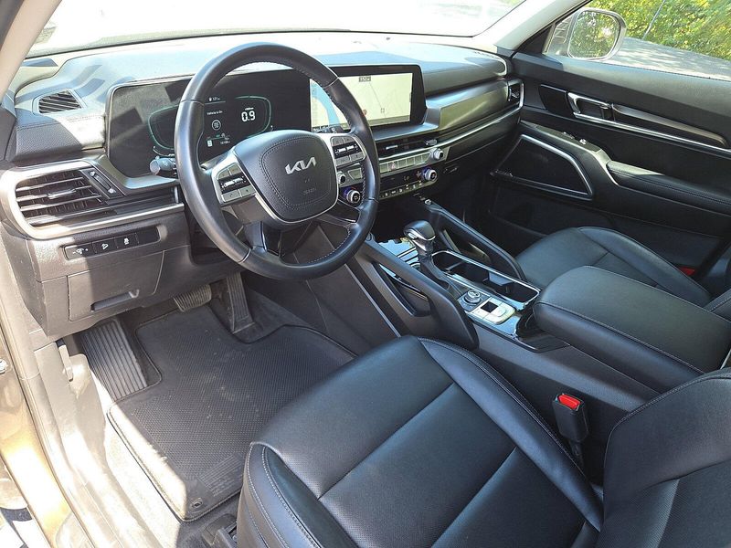 2023 Kia Telluride S photo 15