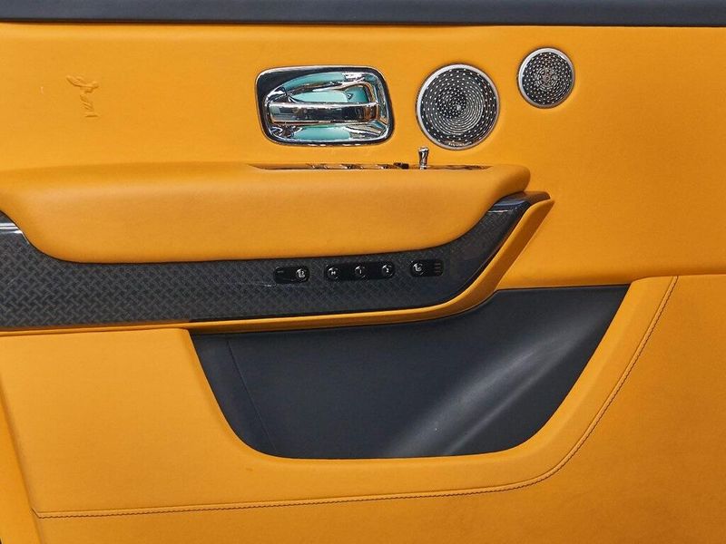 Used 2022 Rolls-Royce Cullinan Image 13