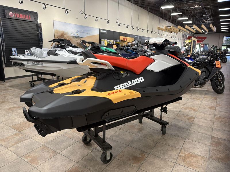 New 2026 Sea-Doo SPARK FOR 3 90 CONVENIENCE PACKAGE (SOUND SYSTEM) Image 17