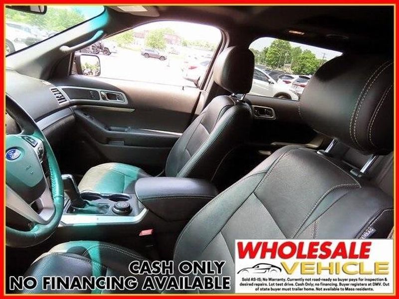 2014 Ford Explorer SportImage 13