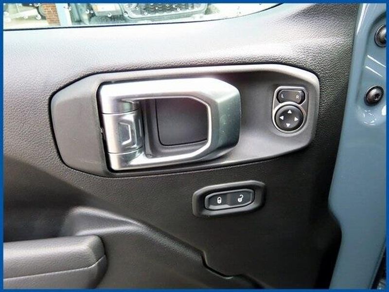2025 Jeep Wrangler Sport SImage 13