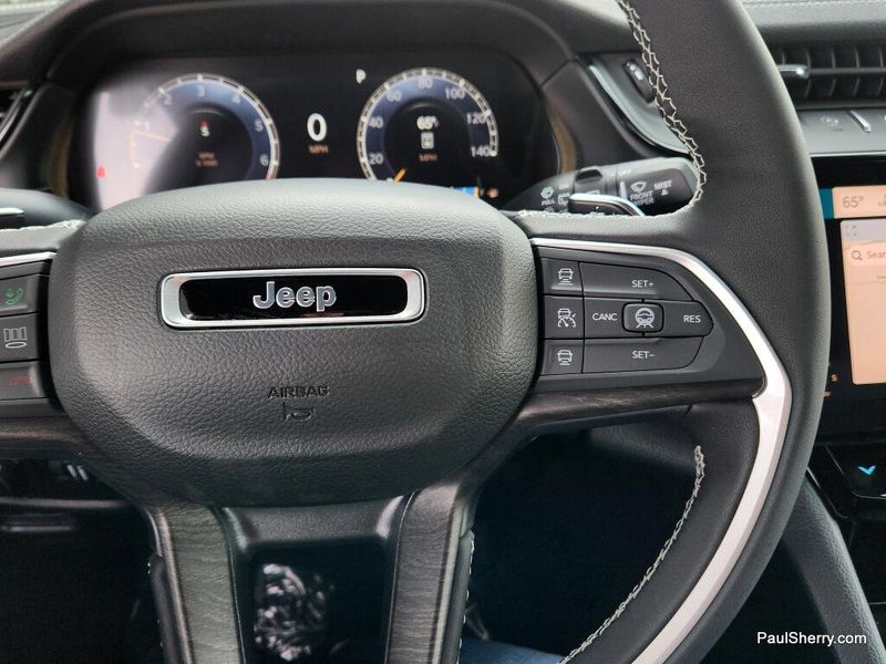 New 2026 Jeep Grand Cherokee Laredo Altitude 4x4