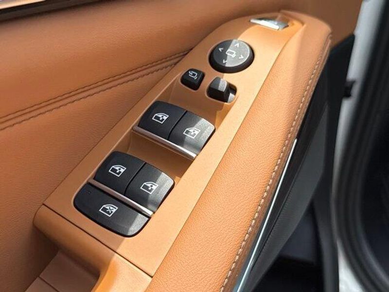 New 2026 BMW X5 sDrive40iImage 16