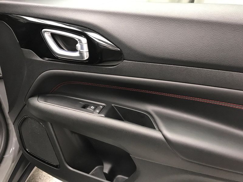 2022 Jeep Compass TrailhawkImage 26