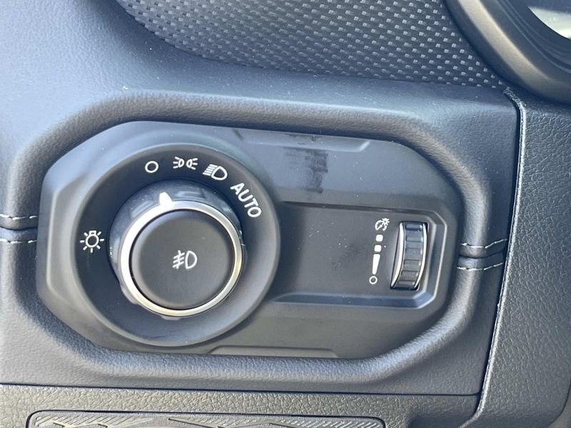 New 2026 Jeep Wrangler 4-door Rubicon