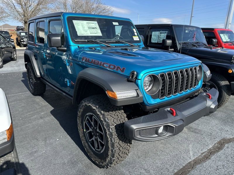 2024 Jeep Wrangler 4-door RubiconImage 3