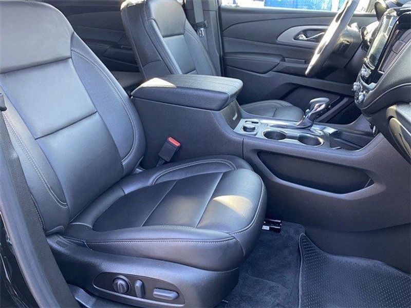 2023 Chevrolet Traverse LT LeatherImage 9