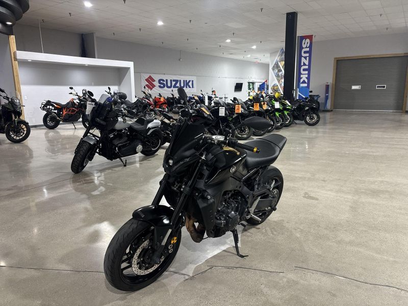 Used 2023 Yamaha MT-09 Image 14