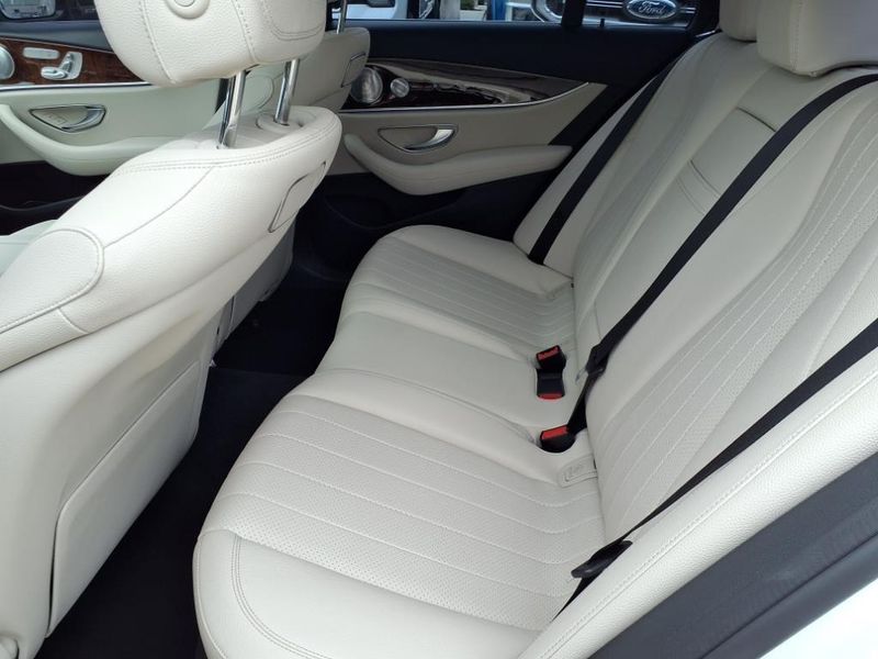 2018 Mercedes-Benz E 300 300Image 15
