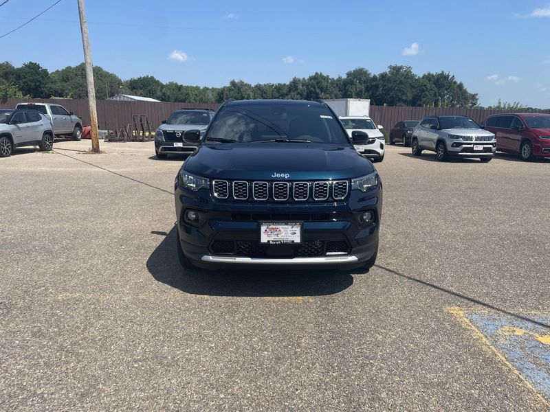 2024 Jeep Compass Limited 4x4Image 3