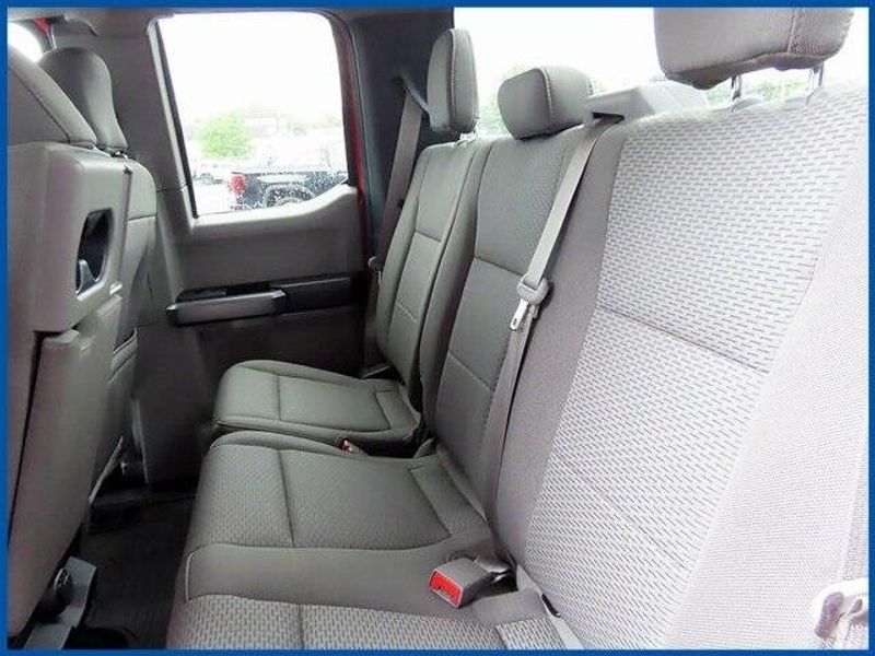2019 Ford F-150 XLT photo 13