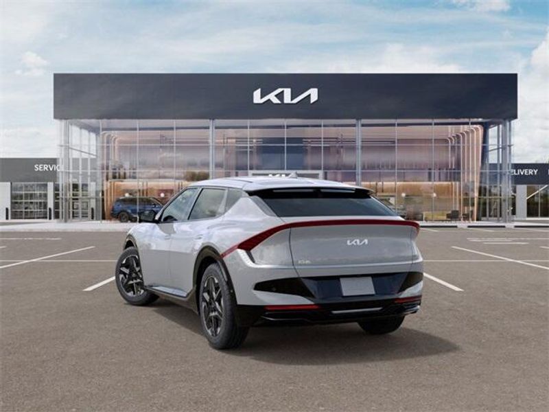 2025 Kia EV6 WindImage 4