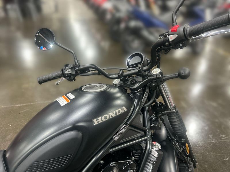 New 2025 Honda SCL500 Image 19