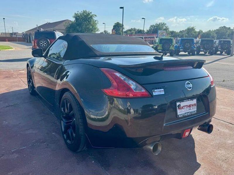 Used 2016 Nissan 370Z TouringImage 9