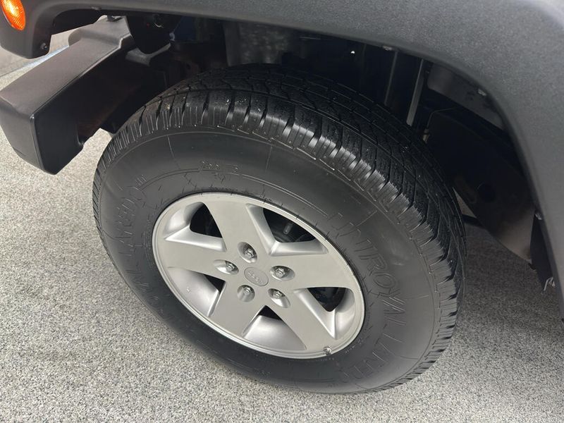Used 2013 Jeep Wrangler Unlimited SportImage 7