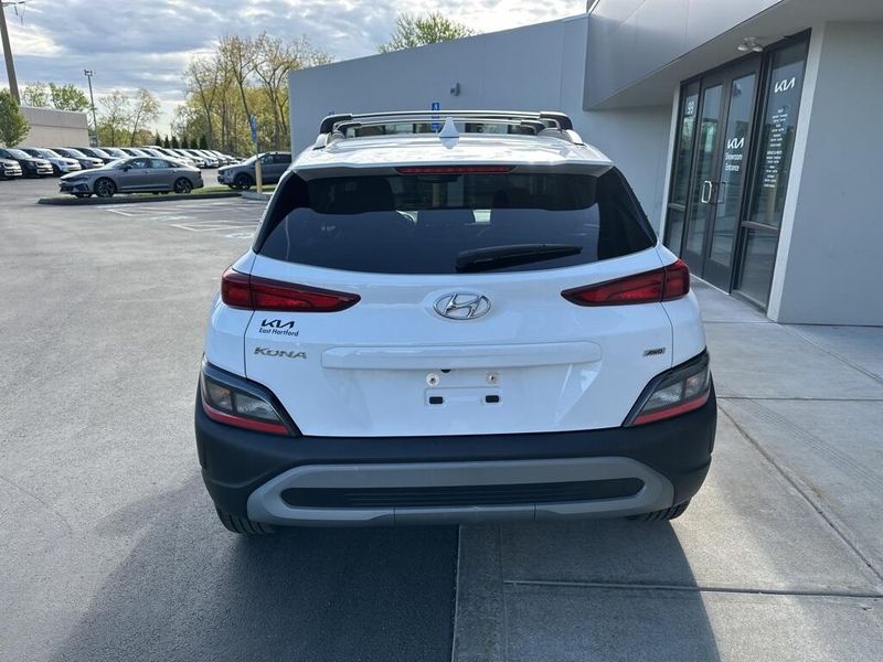 2023 Hyundai Kona SELImage 6
