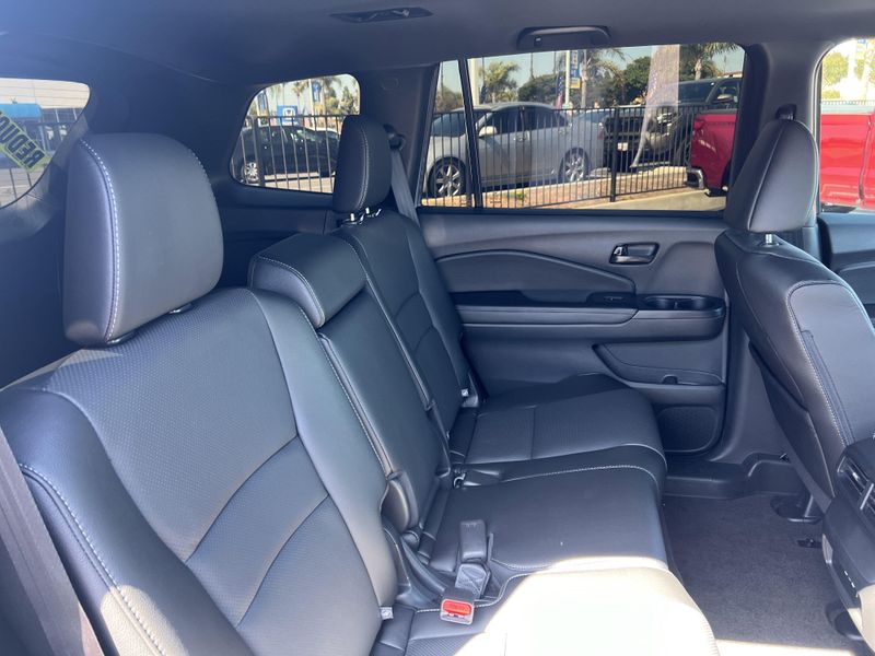 2025 Honda Passport EX-LImage 25