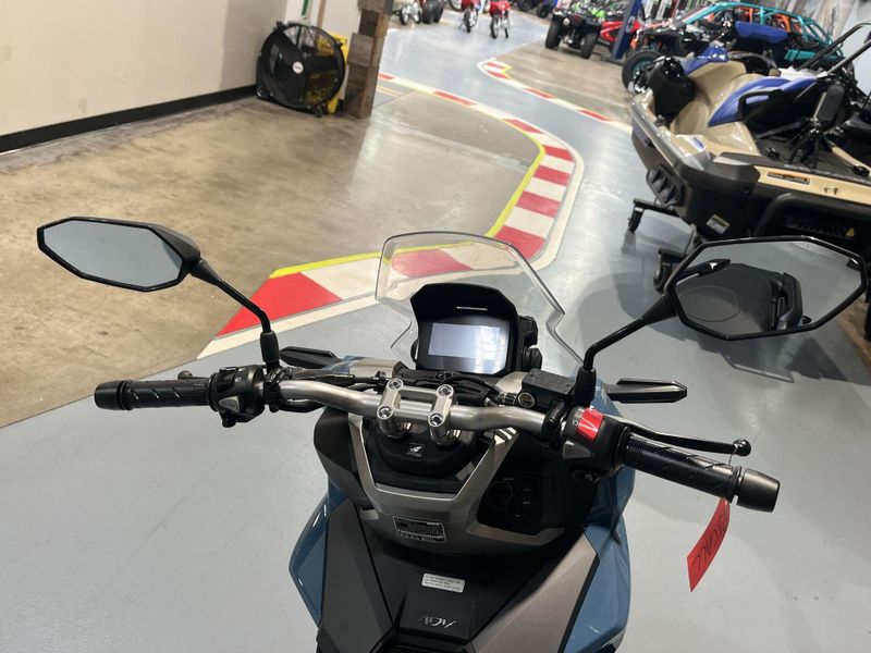 New 2025 Honda ADV160 Image 12
