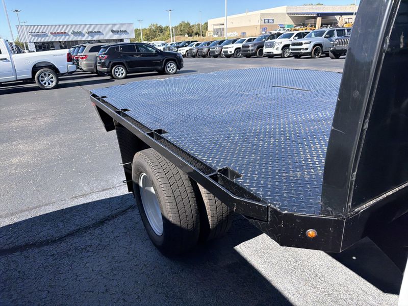 Used 2022 Chevrolet Silverado 3500HD Chassis Work TruckImage 6