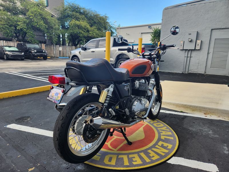 2021 Royal Enfield INTERCEPTOR 650 Image 12