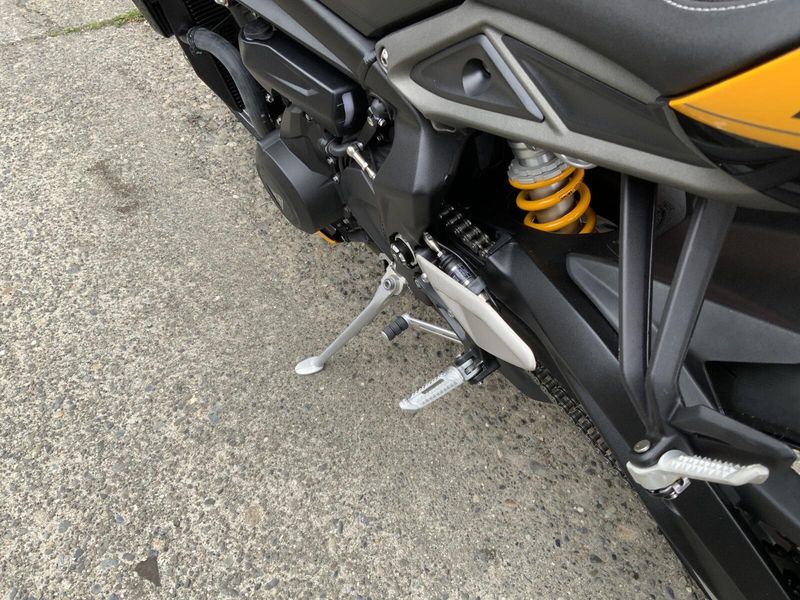 2025 Triumph Street Triple 765 RS