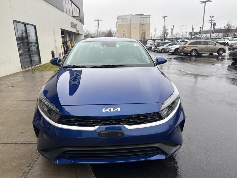 2023 Kia Forte LXSImage 2