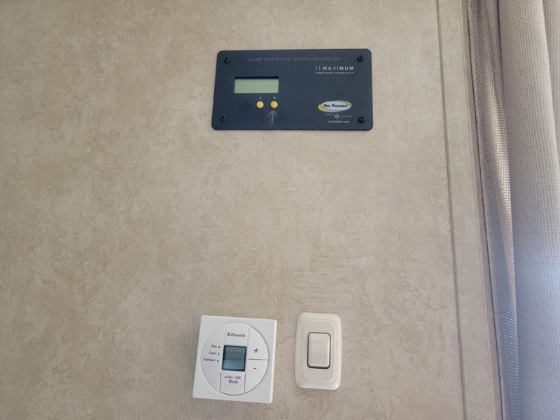 Used 2015 FOREST RIVER STEALTH 1913 Image 26