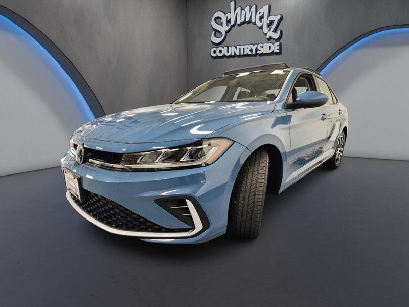 Used 2026 Volkswagen Jetta SE w/SunroofImage 8