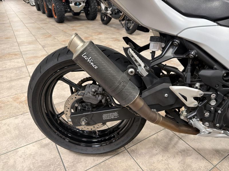 Used 2025 Kawasaki NINJA 500 Image 21