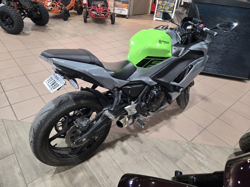 USED 2023 KAWASAKI NINJA 650 ABS KRT EDITION Image 6