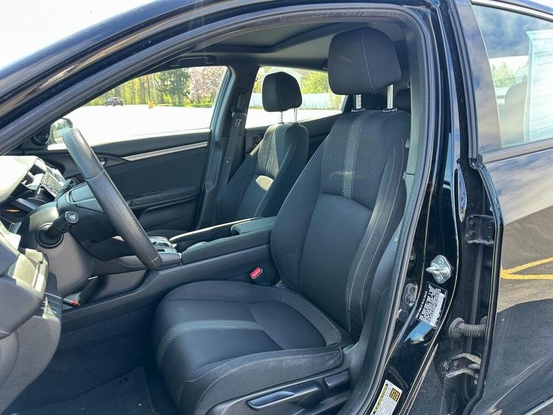 2019 Honda Civic EXImage 16