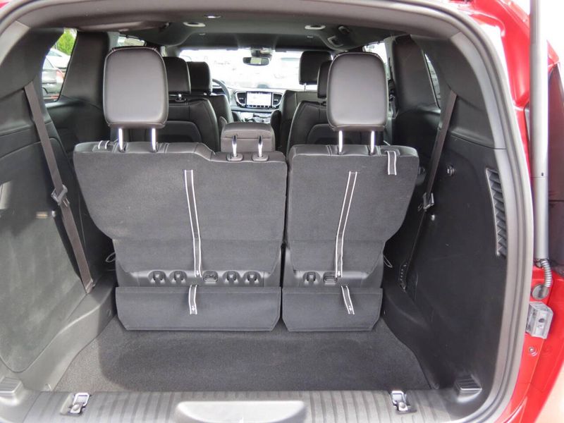 New 2026 Chrysler Pacifica SelectImage 20